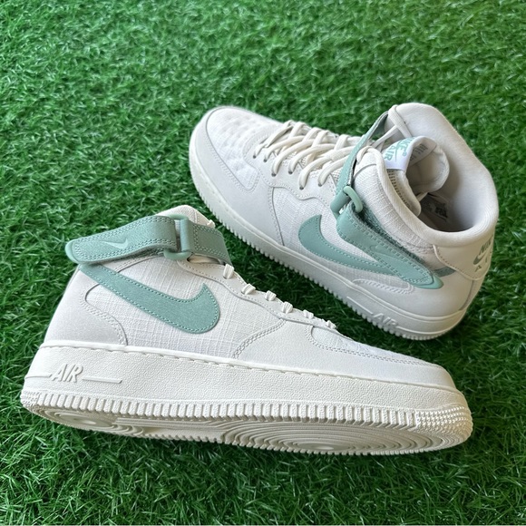 Nike Air Force 1 ‘07 Mid - Picture 9 of 10